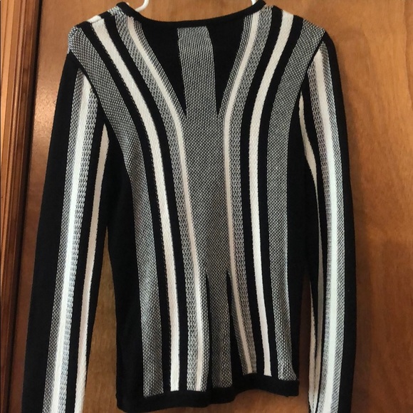 Gwen Berlin fitted crew sweater - Picture 3 of 4